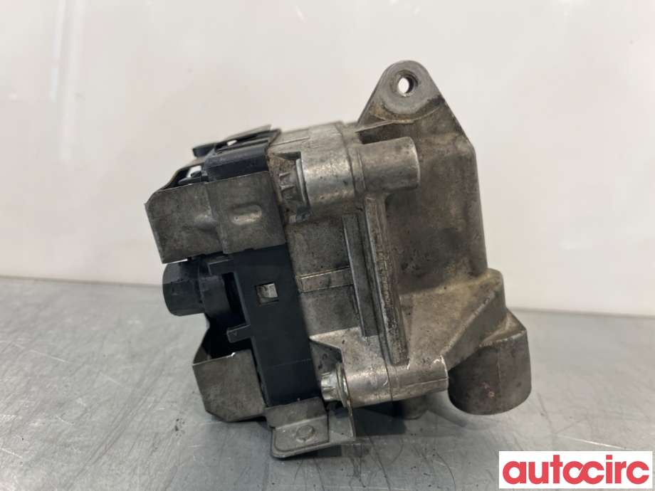Diverse deler til Mercedes S-Klasse 1999-2005 (W220) (W220) (MERCEDES|A6131500304|A6131500004)
