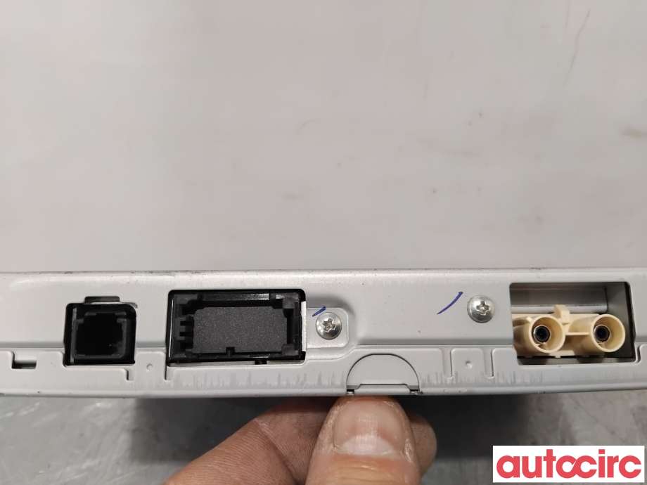 Bilstereo diverse til Volvo XC70 2008-2013 (Type II, Fase 1)  (VOLVO|31667303|CQ-0VE221DBL-T)