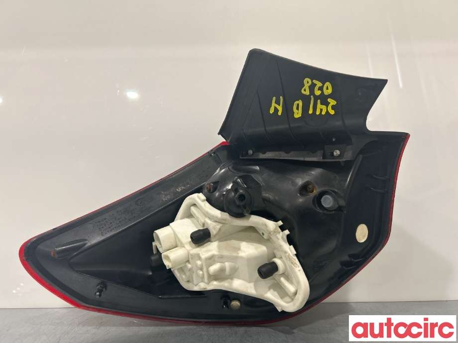 Baklykt høyre til Opel Astra J 2010-2015  (OPEL|13319948)