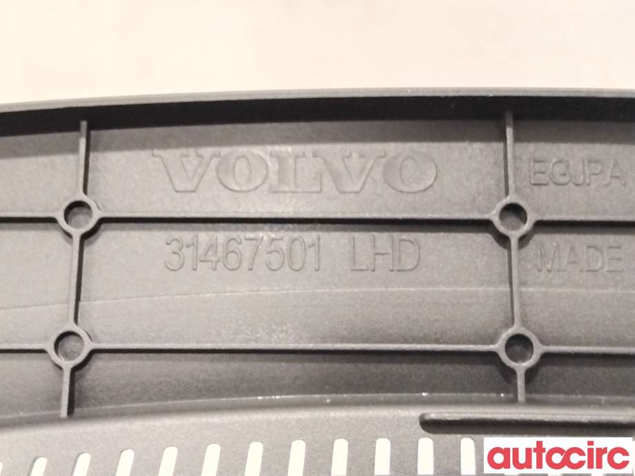 Dashbord diverse til Volvo V60 / V60 CC 2018-->> (Type II)  (VOLVO|31467501|)