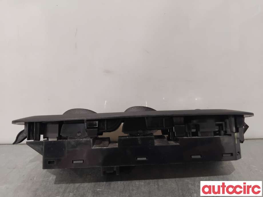 Bryter ruteheis til Ford Mondeo 2011-2014 (Type IV, Fase 2)  (FORD|1681008||AM2T-14A132-BA)