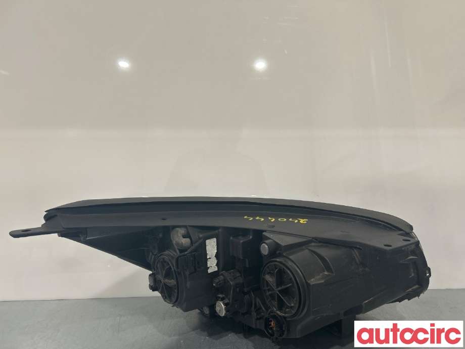 Frontlykt venstre halogen til Kia Soul 2014-2019 (Type II)  (KIA|92101E40101D)
