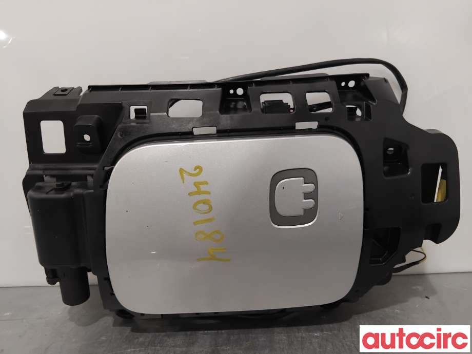 Batterilader inntak/luke til Kia e-Soul, 2019-->> (Type III)  (KIA|863C0J2000)