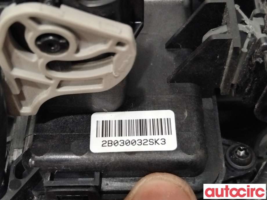 Batterilader inntak/luke til Kia e-Soul 2019-->> (Type III) (KIA|863C0J2000|)