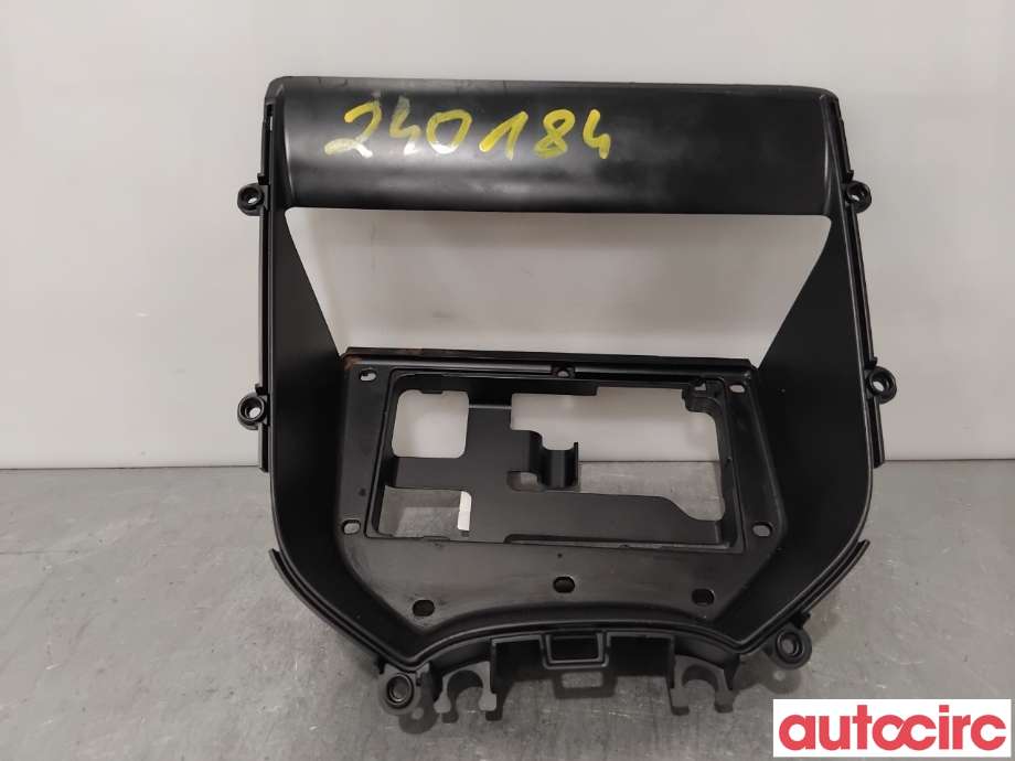 Innredning, Konsoll til Kia e-Soul, 2019-->> (Type III)  (KIA|84632J2010)
