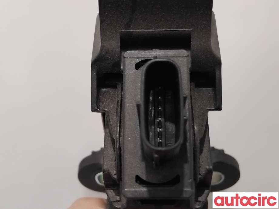 Pedal gass til Kia e-Soul 2019-->> (Type III)  (KIA|32700H8100|)