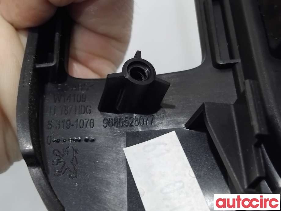 Dashbord friskluftdyse til Peugeot 5008 2010-2017 (Type I)  (PEUGEOT|824771||9686528077)