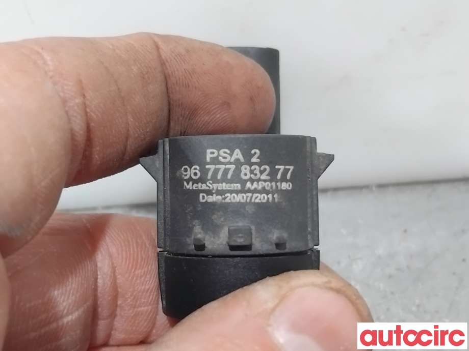 Parkeringssensor bak til Peugeot 5008 2010-2017 (Type I)  (PEUGEOT|9677783280||9677783277)