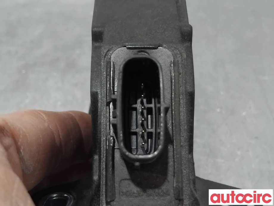 Pedal gass til Peugeot 108 2014-->>  (PEUGEOT|B000915680||78110-0H040)