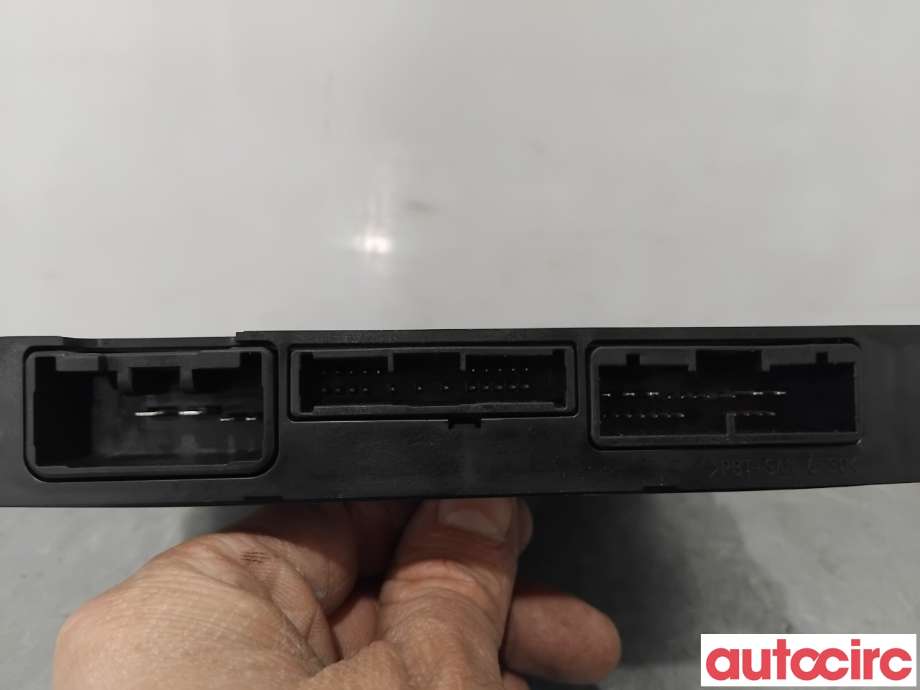 Styreenhet diverse til Peugeot 108 2014-->>  (PEUGEOT|B000966380|219001-2410|89260-0H010)