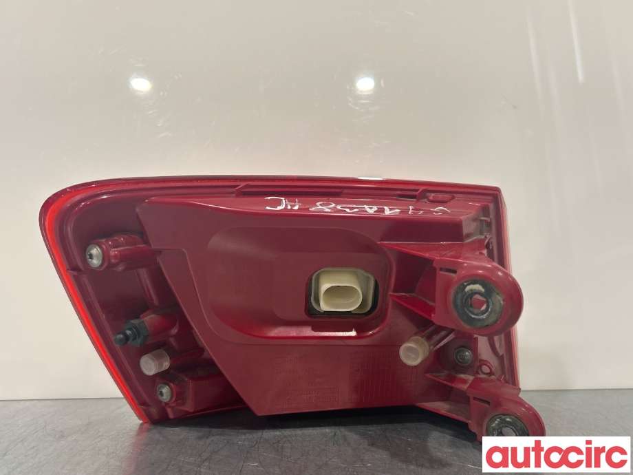 Baklykt høyre til Audi A6, Allroad 2012-2014 (Type III, Fase 1) (C7) (C7) (AUDI|4G9945096B)