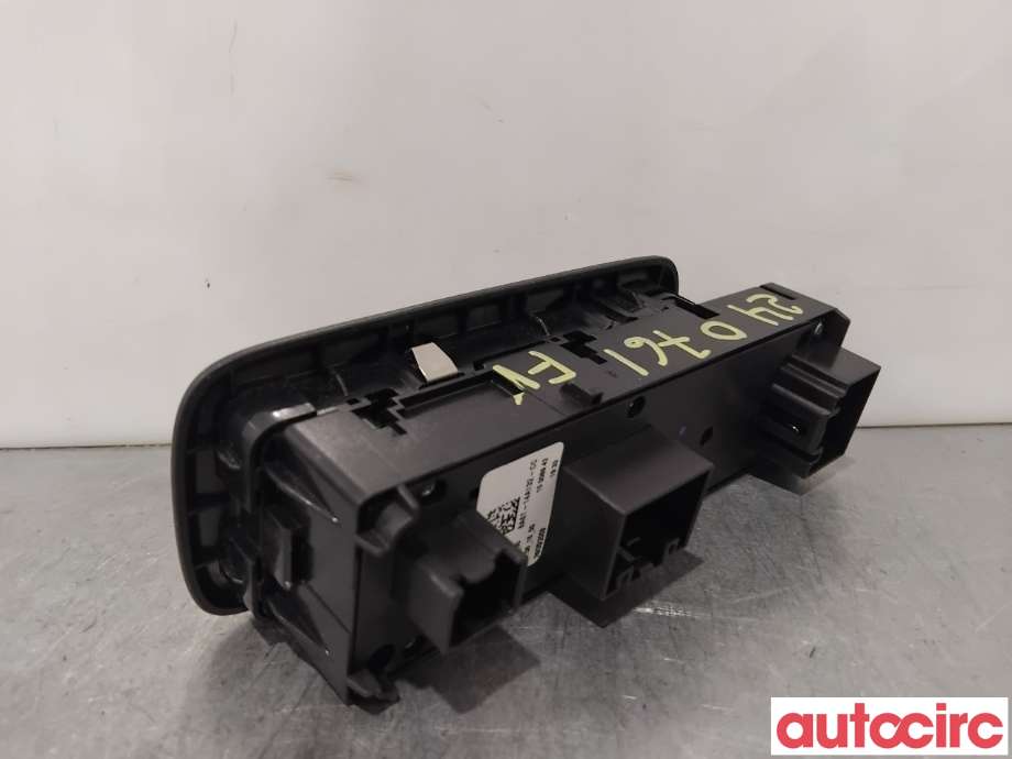 Bryter ruteheis til Ford Fiesta 2008-2012 (Type VI, Fase 1)  (FORD|1547738||8A6T-14A132-CC)