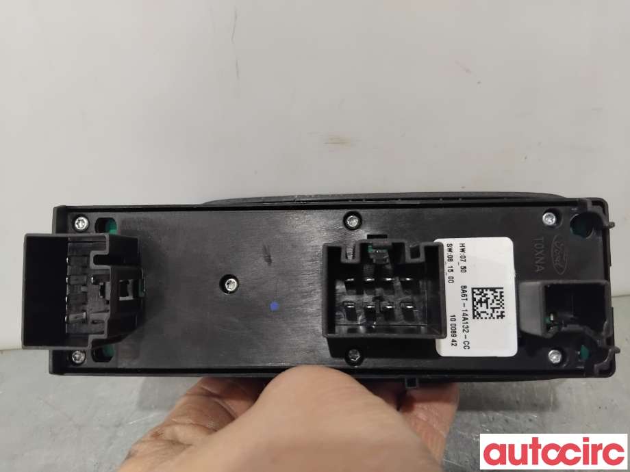 Bryter ruteheis til Ford Fiesta 2008-2012 (Type VI, Fase 1)  (FORD|1547738||8A6T-14A132-CC)