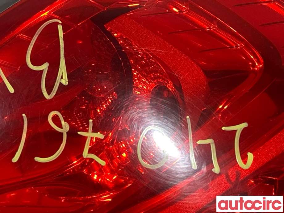 Baklykt venstre til Ford Fiesta 2008-2012 (Type VI, Fase 1)  (FORD|1709553)