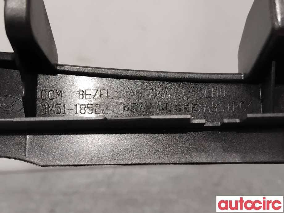 Diverse deler til Ford Focus 2011-2014 (Type III, Fase 1)  (FORD|1835482||BM51-18522-BEW)