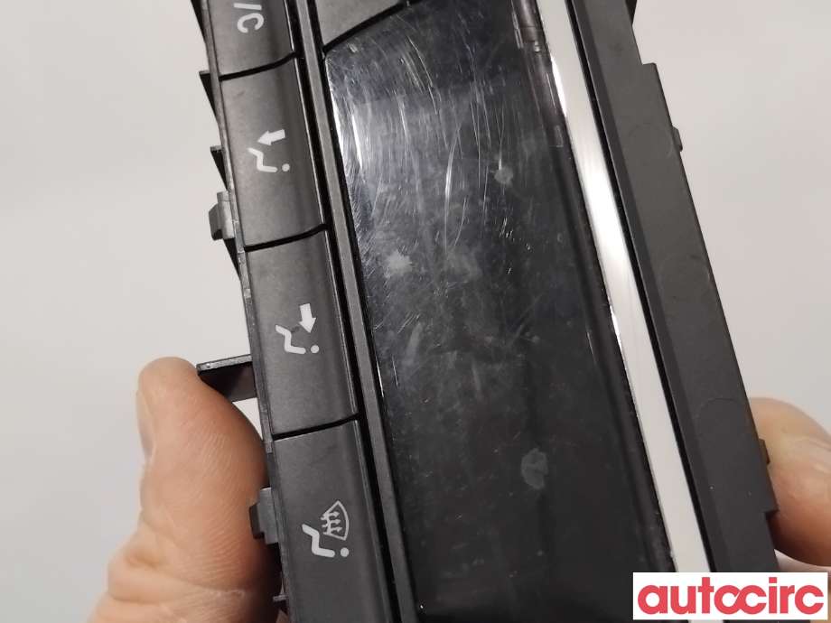 Varmeapparat betjening til Ford Focus 2011-2014 (Type III, Fase 1)  (FORD|1866942||BM5T18C612CJ)