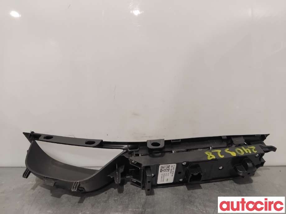 Bryter ruteheis til Ford Focus 2011-2014 (Type III, Fase 1)  (FORD|2033142|10020922|AM5T14A132CA)