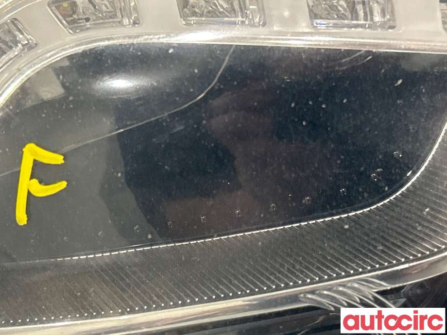Frontlykt høyre halogen til Hyundai i40 2012-2017 (HYUNDAI|921023Z031)