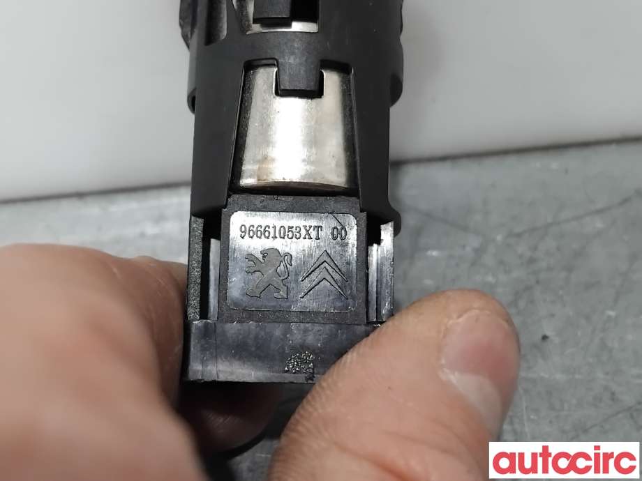 Diverse deler til Peugeot 308 2007-2011 (Type I, Fase 1)  (PEUGEOT|8227E4|96661053XT|96661053ZD)