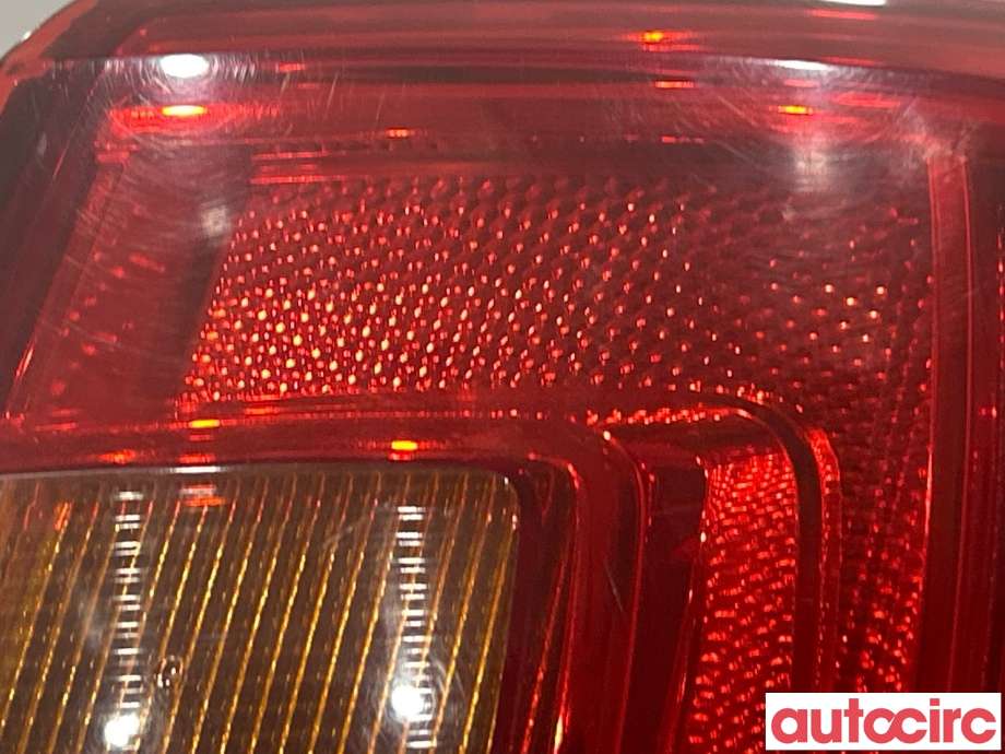 Baklykt høyre til VW Jetta 2011-->>  (VOLKSWAGEN|5C6945096A)