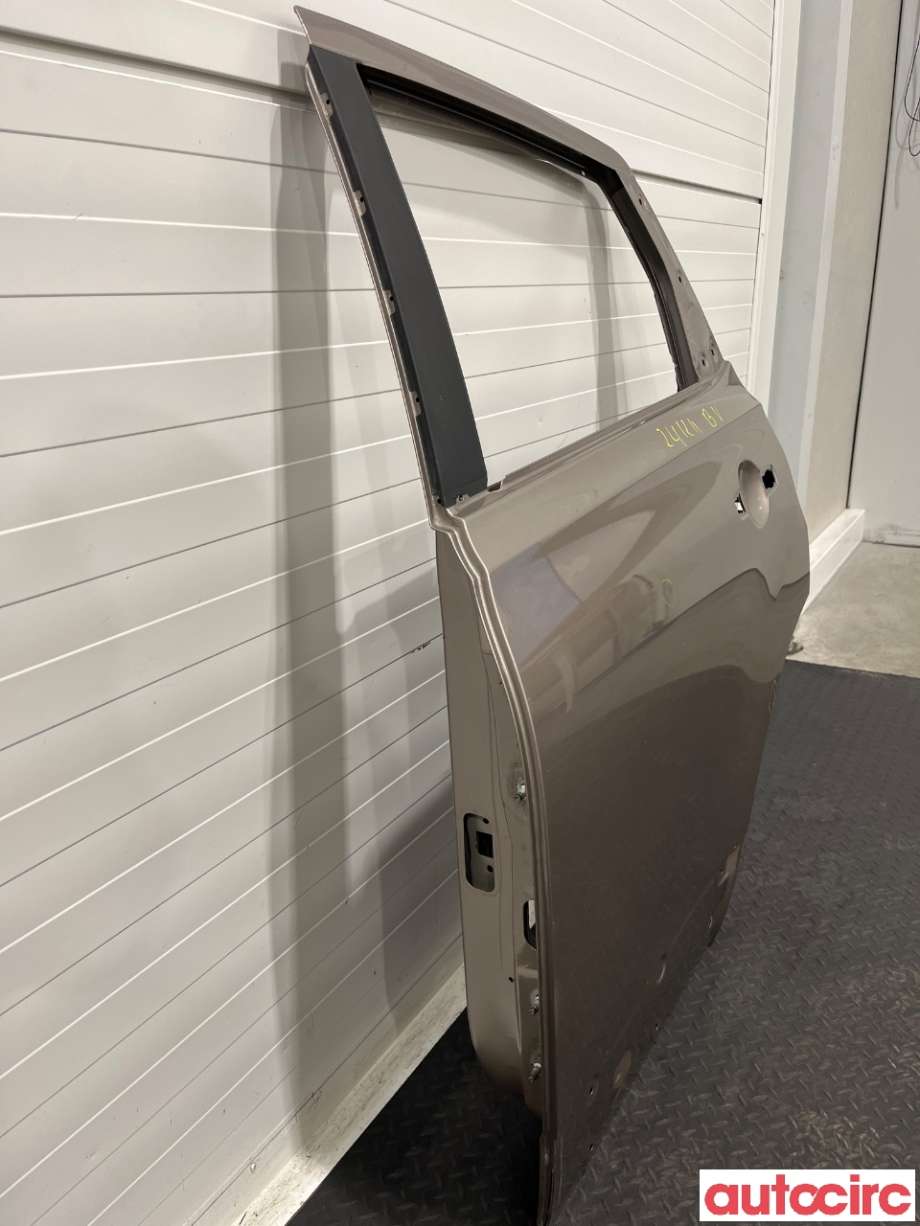 Dør venstre bak til Nissan Qashqai 2010-2014 (Type I, Fase 2)  (NISSAN|H2101JD0MC)