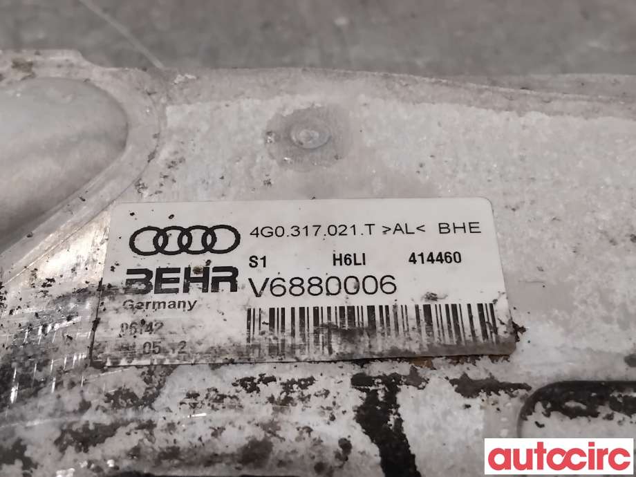 Oljekjøler til Audi A6 2011-2014 (Type IV, Fase 1) (C7) (C7) (AUDI|4G0317021T|V6880006|4G0317021AF)
