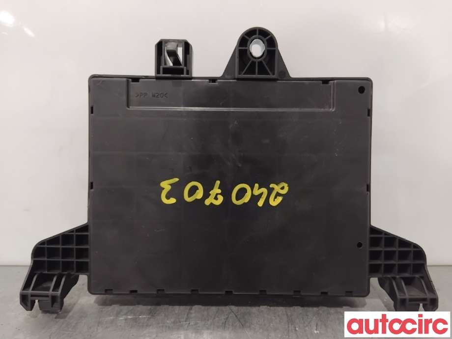 Sikringsboks til Opel Astra J 2010-2015  (OPEL|13368652|365927271)