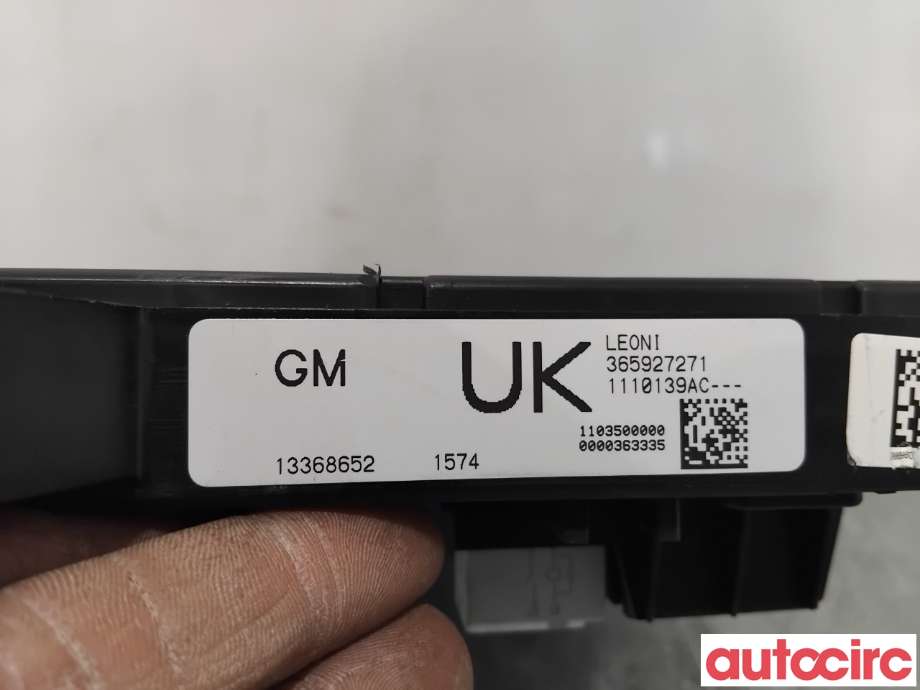 Sikringsboks til Opel Astra J 2010-2015  (OPEL|13368652|365927271)