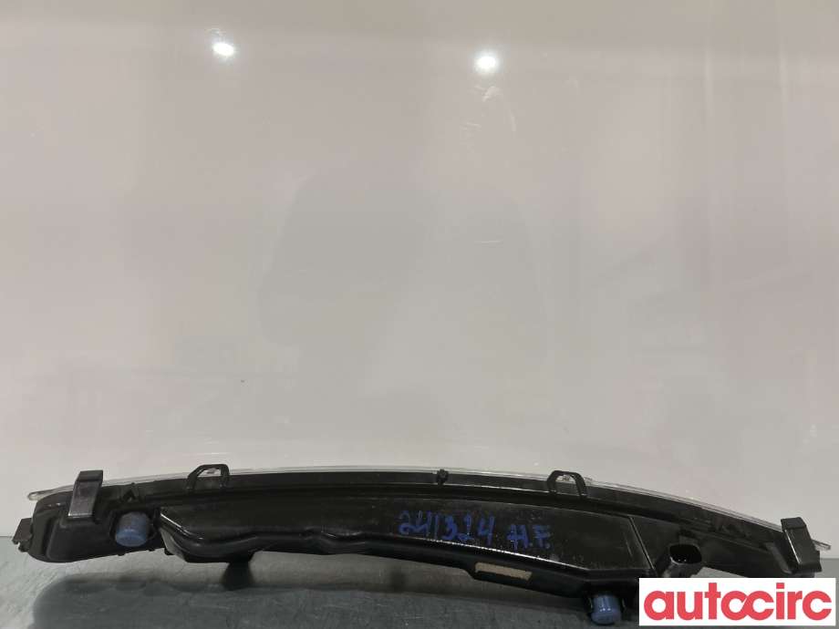 Parklykt høyre til Ford Mondeo 2011-2014 (Type IV, Fase 2)  (FORD|1725079)