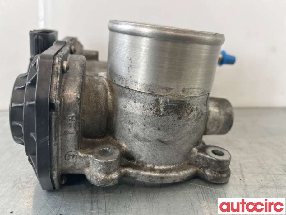 Spjeldhus til Toyota Avensis 2009-2015 (Type III, Fase 1)  (TOYOTA|261000R020||26100-0R020)