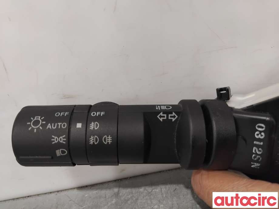 Bryter blink til Nissan Qashqai 2010-2014 (Type I, Fase 2)  (NISSAN|25540JD03A|)