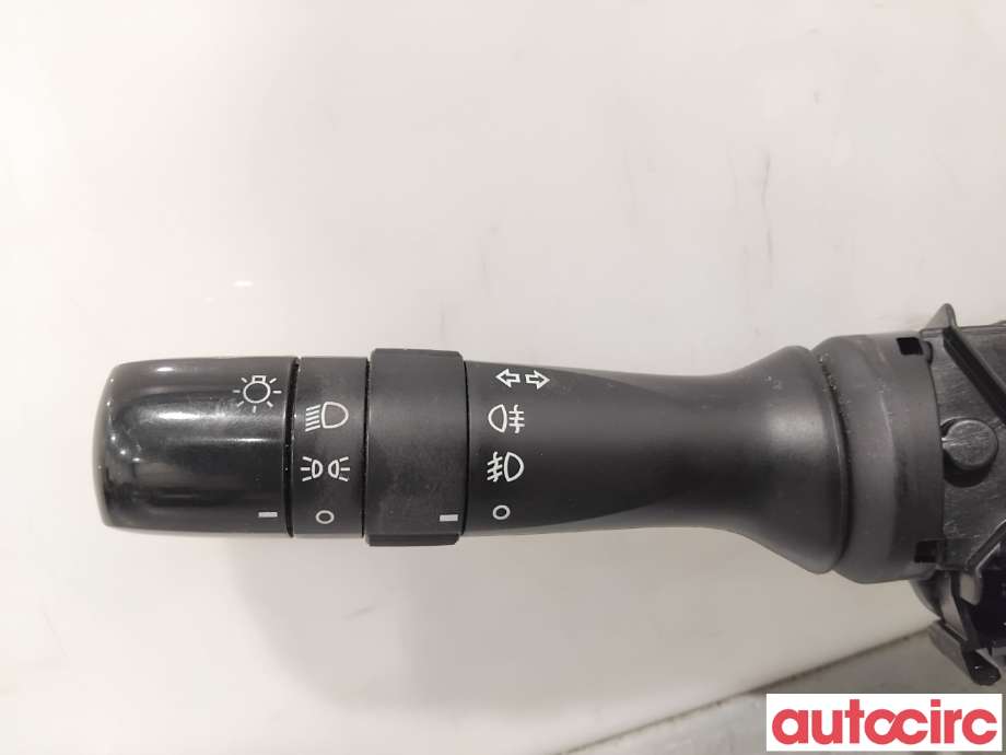 Bryter blink til Toyota Avensis 2009-2015 (Type III, Fase 1) (TOYOTA|8465205210|)