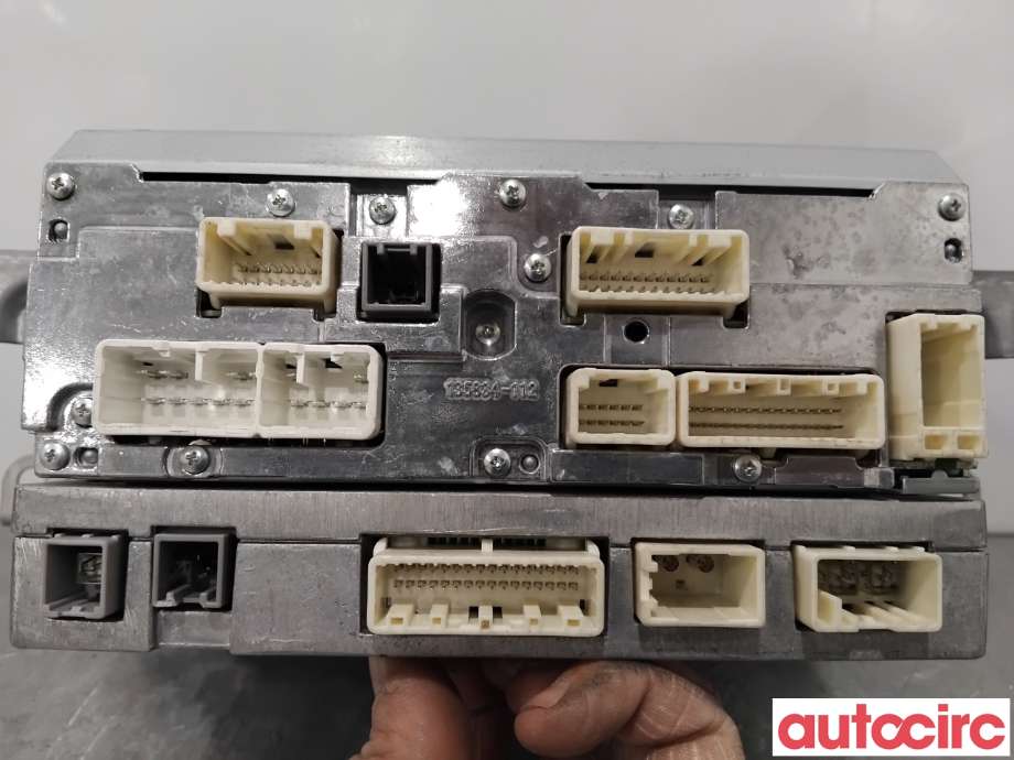 Bilstereo navigasjon til Toyota Yaris 2012-2014 (Type III, Fase 1)  (TOYOTA|861400D050|135000-9971A101|86140-0D050)