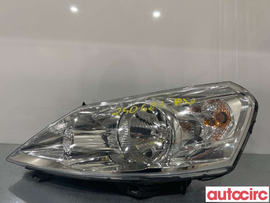 Frontlykt venstre halogen til Peugeot Expert, 2007-2016 (Type II) (PEUGEOT|6208L0)