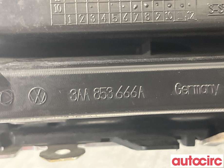 Frontlyktehus til VW Passat 2011-2015 (B7) (B7) (VOLKSWAGEN|3AA854662B||3AA853666A)