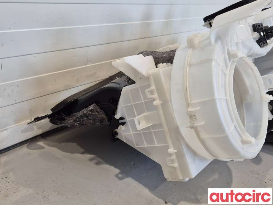 Diverse deler til Mitsubishi Outlander 2015-->> (Type III, Fase 2)  (MITSUBISHI|7800A518|)