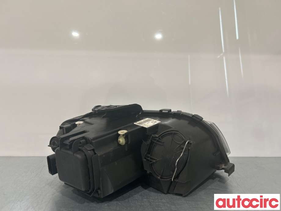 Frontlykt venstre halogen til Audi A3 2003-2008 (Type II, Fase 1) (AUDI|8P0941003K)