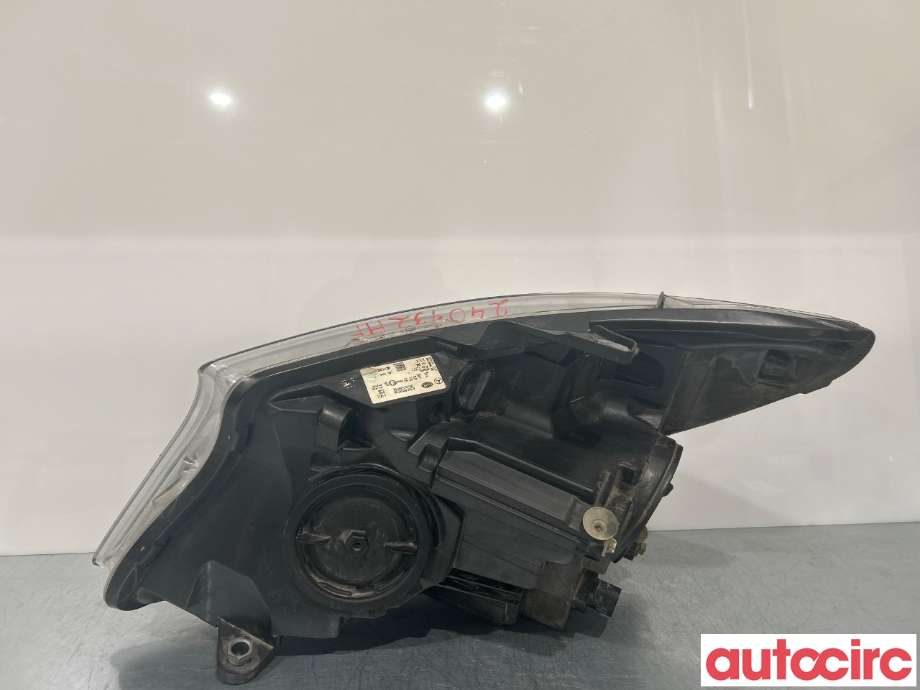Frontlykt høyre halogen til Mercedes Vito 2014-->> (W447) (W447) (MERCEDES|A4479065900)