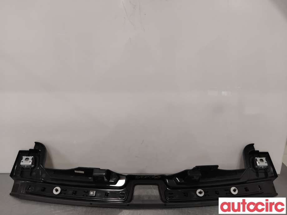 Diverse deler til Volvo V60 / V60 CC 2018-->> (Type II)  (VOLVO|32239850||32239847)