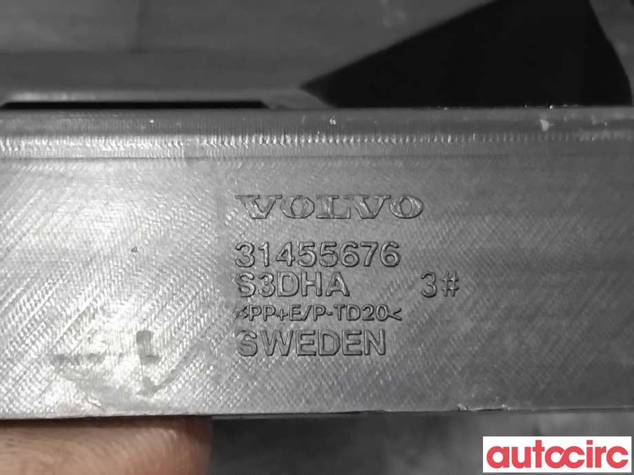 Diverse deler til Volvo V60 / V60 CC 2018-->> (Type II)  (VOLVO|31651914||31455676)