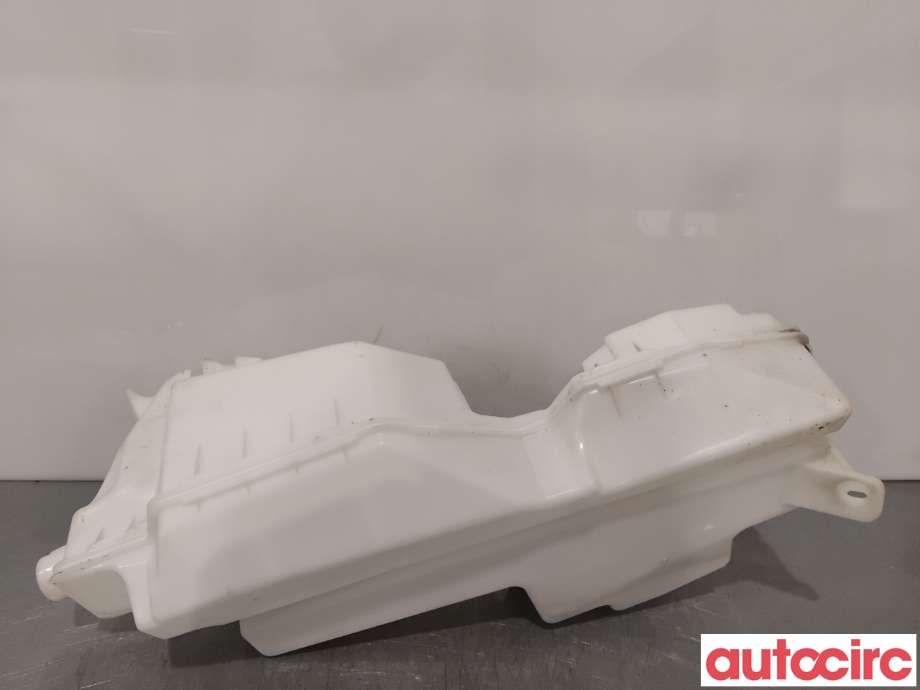 Spylertank til Volvo V60 / V60 CC 2018-->> (Type II)  (VOLVO|30747576|)