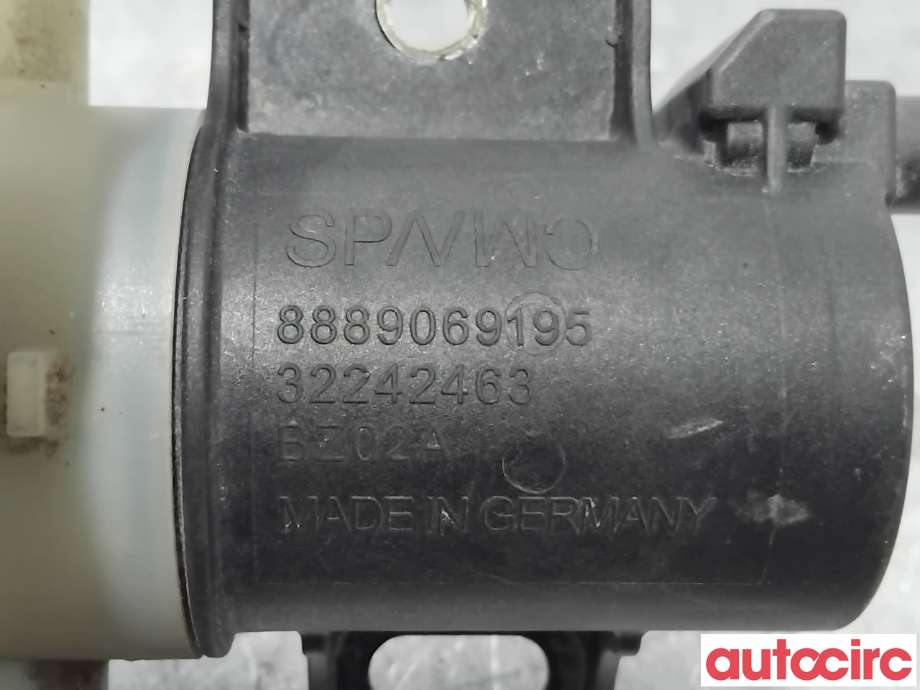 Diverse deler til Volvo V60 / V60 CC 2018-->> (Type II)  (VOLVO|32242463|8889069195)