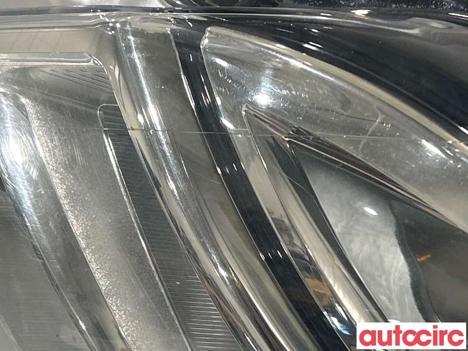 Frontlykt venstre halogen til Nissan NV400 2012-->>  (NISSAN|26060BZ50A)
