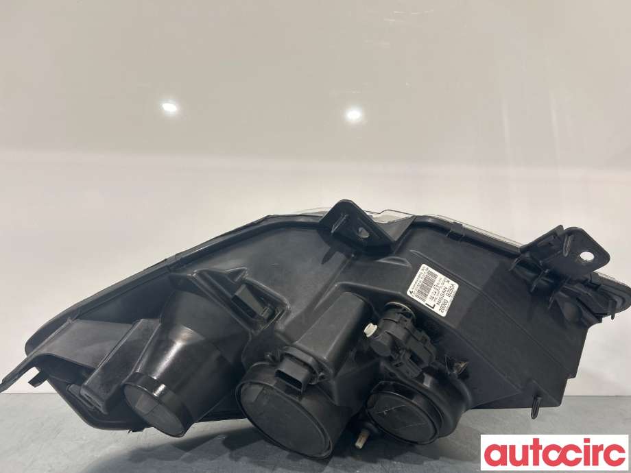 Frontlykt venstre halogen til Nissan NV400 2012-->>  (NISSAN|26060BZ50A)