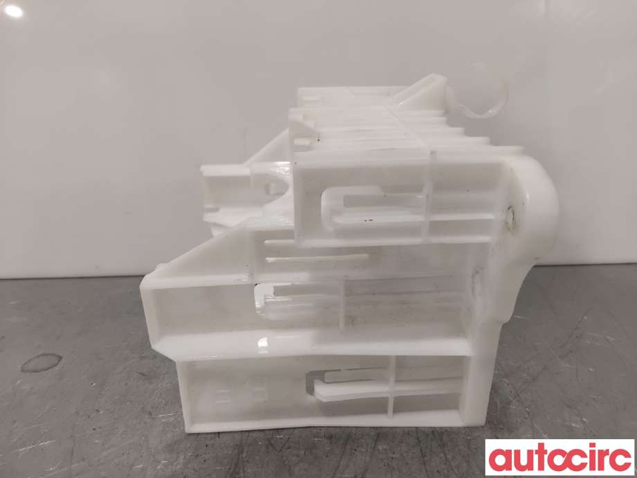 Innredning pakke til Toyota RAV4 2016-2019 (Type IV, Fase 2)  (TOYOTA|8287742030|)