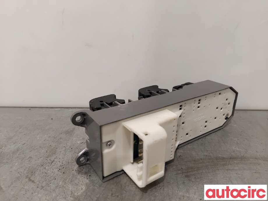 Bryter ruteheis til Toyota RAV4 2016-2019 (Type IV, Fase 2)  (TOYOTA|8482042210|)