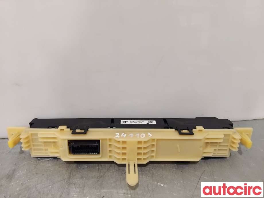 Bryter nødblink til Toyota RAV4 2016-2019 (Type IV, Fase 2)  (TOYOTA|8395042230|022200-998|83950-42230)