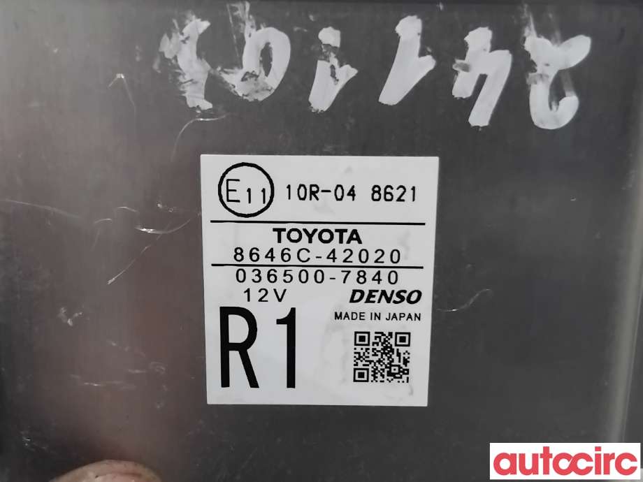 Sensor radar til Toyota RAV4 2016-2019 (Type IV, Fase 2)  (TOYOTA|8646C42020|036500-7840|8646C-42020)