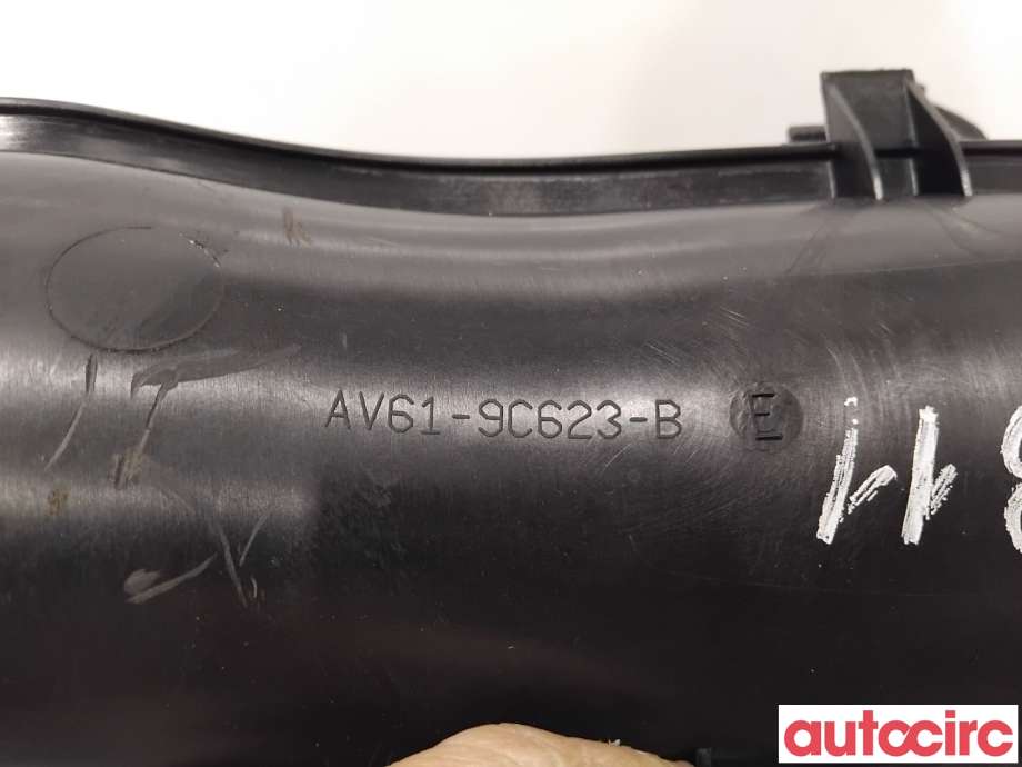 Luftslange innsug til Ford Kuga 2008-2012 (Type I)  (FORD|1773628||AV61-9C623-BE)
