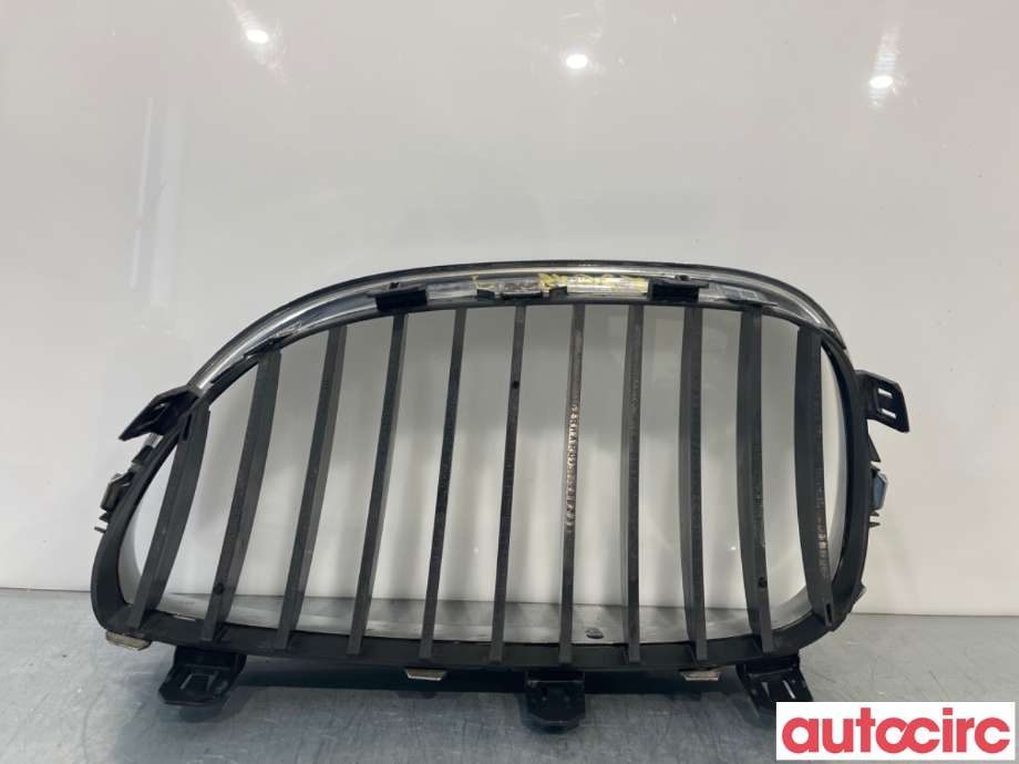 Grill høyre til BMW 5-Serie 2003-2010 (E60/E61) (E60/E61) (BMW|51712155446|)